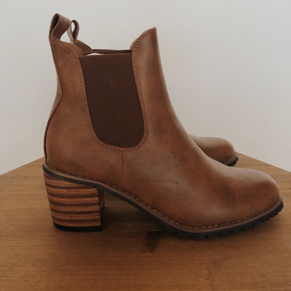 Chelsea Boots - Brown
